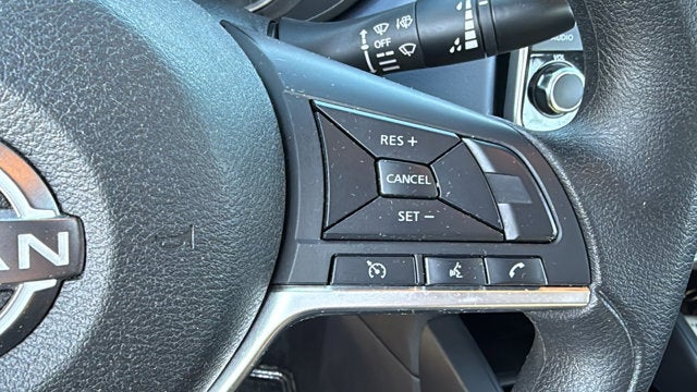 2023 Nissan Versa SV