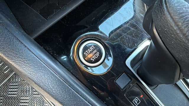 2023 Nissan Versa SV