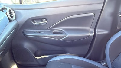 2023 Nissan Versa SV