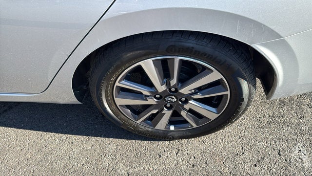 2023 Nissan Versa SV