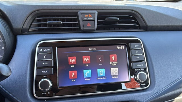 2025 Nissan Versa SV