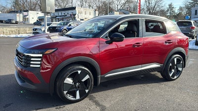 2025 Nissan Kicks SR