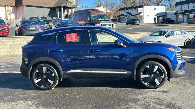 2025 Nissan Kicks SR