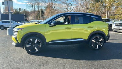 2025 Nissan Kicks SR