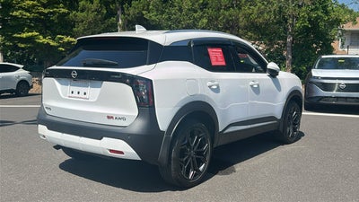 2025 Nissan Kicks SR