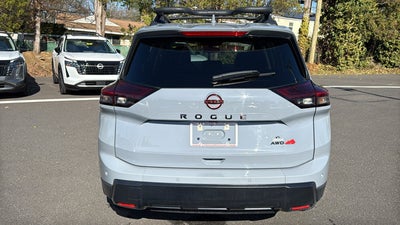 2025 Nissan Rogue Rock Creek®