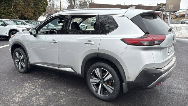 2022 Nissan Rogue SL