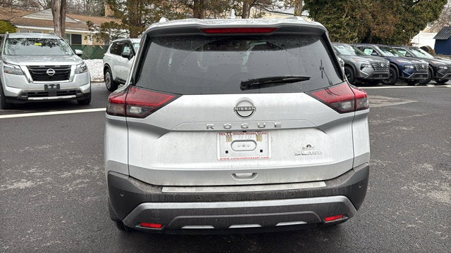 2022 Nissan Rogue SL