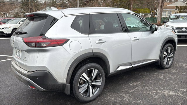 2022 Nissan Rogue SL