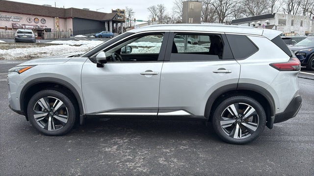 2022 Nissan Rogue SL