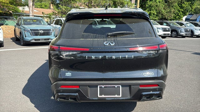 2024 INFINITI QX60 LUXE
