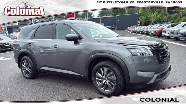2023 Nissan Pathfinder SV