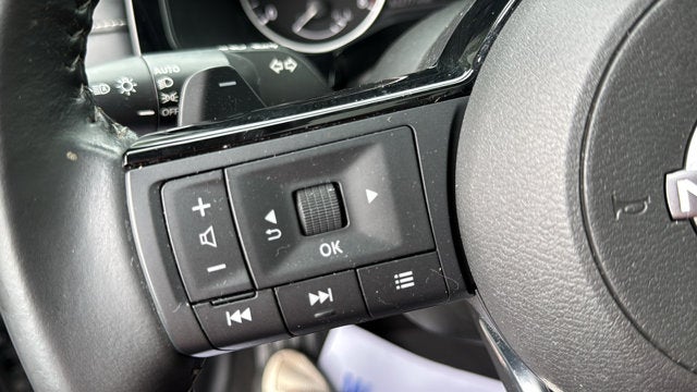 2023 Nissan Pathfinder SV