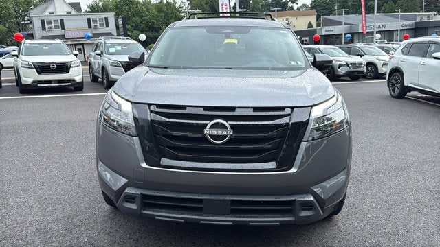 2023 Nissan Pathfinder SV