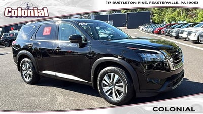 2024 Nissan Pathfinder SL