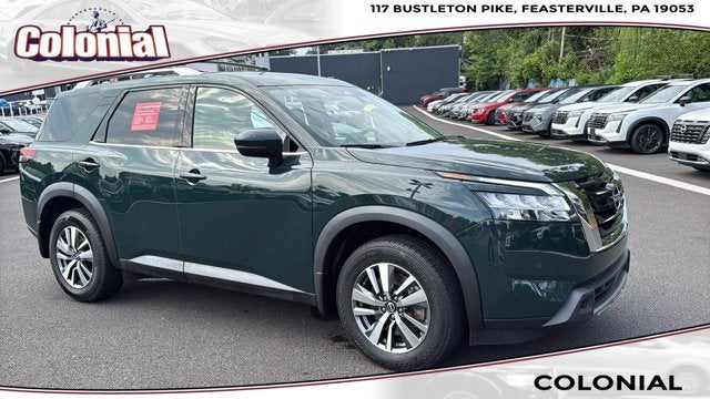 2024 Nissan Pathfinder SL
