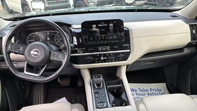 2024 Nissan Pathfinder SL