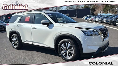 2022 Nissan Pathfinder SL