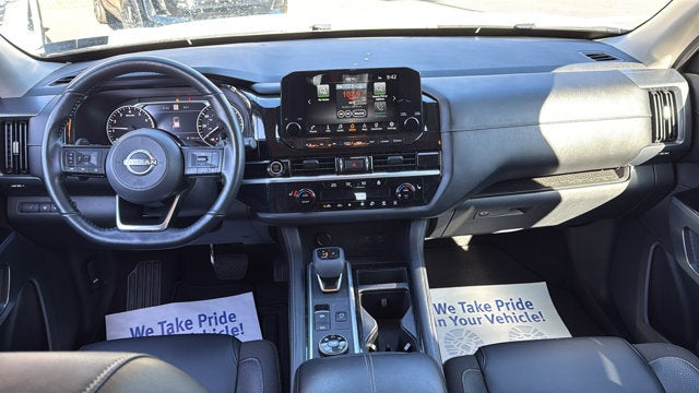 2022 Nissan Pathfinder SL