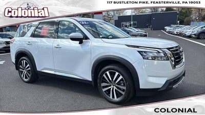 2025 Nissan Pathfinder Platinum
