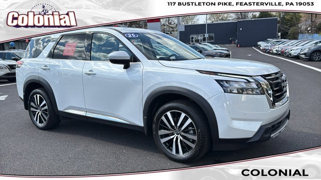 2025 Nissan Pathfinder Platinum