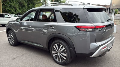 2022 Nissan Pathfinder Platinum