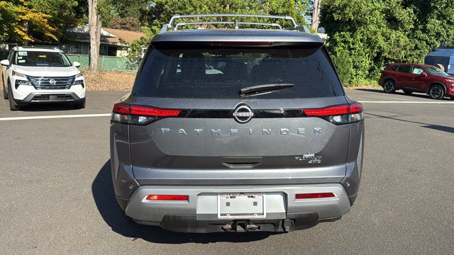 2022 Nissan Pathfinder Platinum