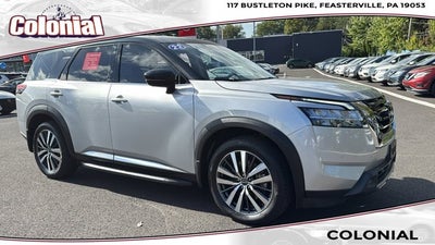 2022 Nissan Pathfinder Platinum