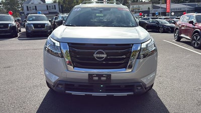 2022 Nissan Pathfinder Platinum