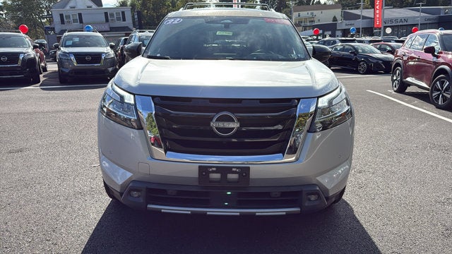 2022 Nissan Pathfinder Platinum