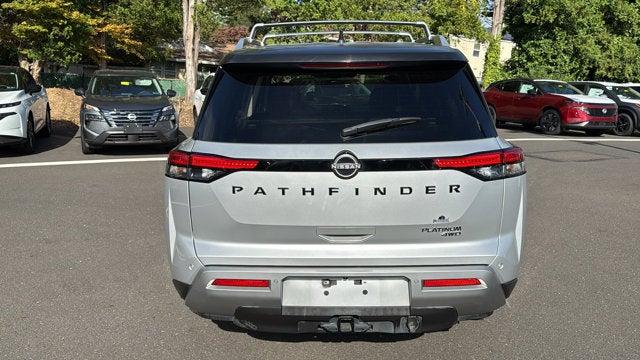 2022 Nissan Pathfinder Platinum