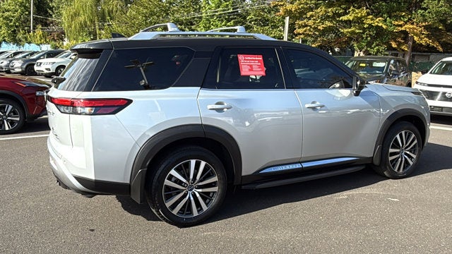 2022 Nissan Pathfinder Platinum