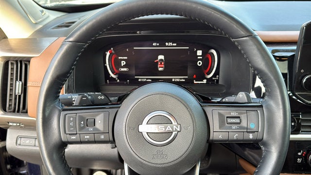 2023 Nissan Pathfinder Platinum