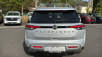 2023 Nissan Pathfinder Platinum