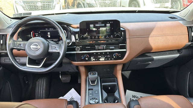 2023 Nissan Pathfinder Platinum