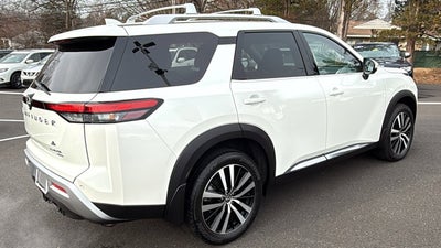 2024 Nissan Pathfinder Platinum