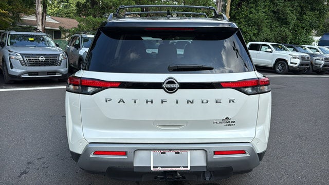 2024 Nissan Pathfinder Platinum