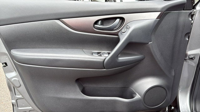 2022 Nissan Rogue Sport S