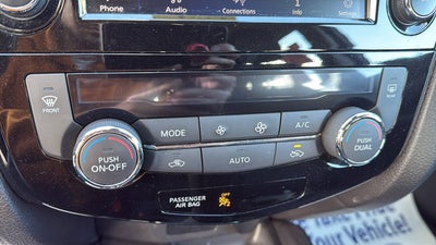 2022 Nissan Rogue Sport SV