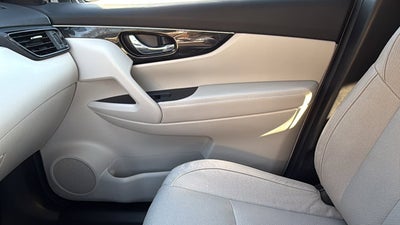 2017 Nissan Rogue Sport SL